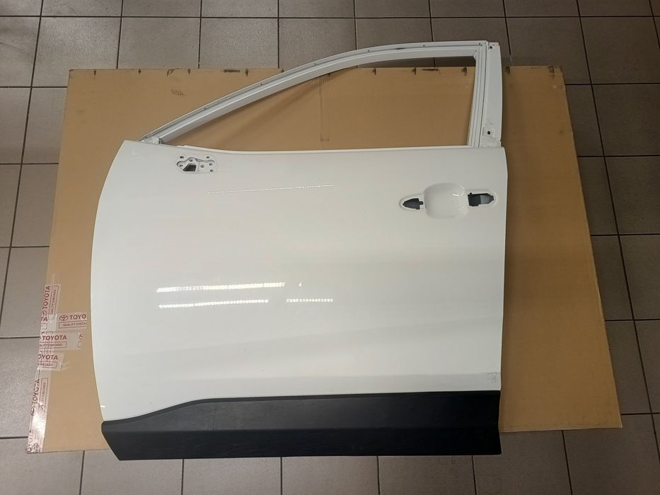 67002-42181 Дверь передняя левая Тойота Рав 4 50