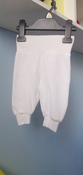 Białe półśpiochy 62 H&M