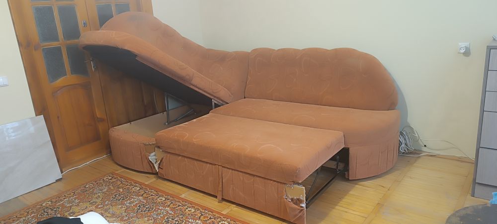Продам кутовий диван