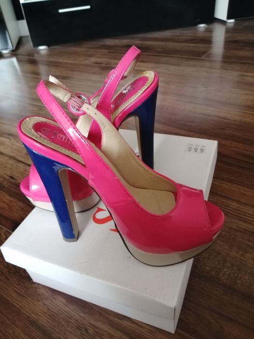 Obuwie letnie damskie rozm. 35