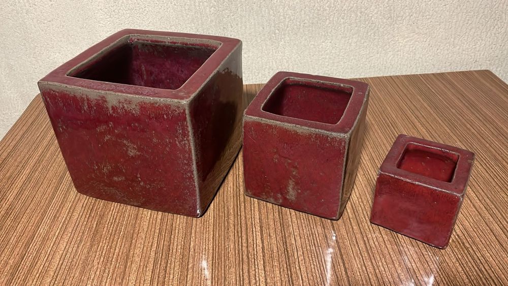 Conjunto de 3 vasos em cerâmica pintado