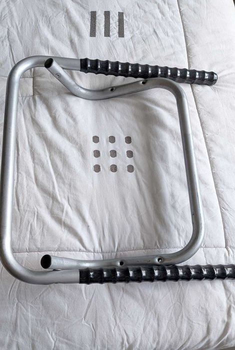 Suporte de parede para bicicleta