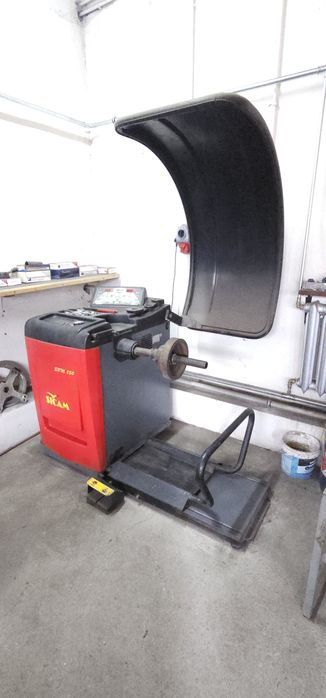 Wyważarka do samochodów ciężarowych I maszyn SICAM SBM 850