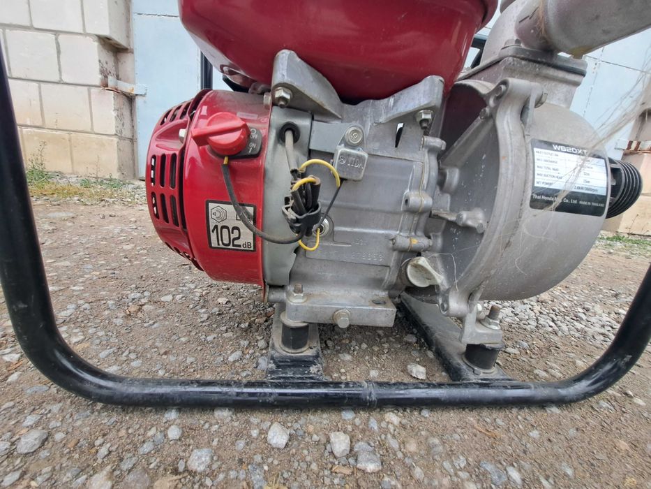 Pompa wodna honda WB20XT