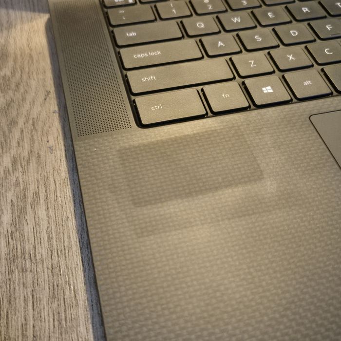 Dell Precision 5560 4K Dotyk i7 32GB/1TB