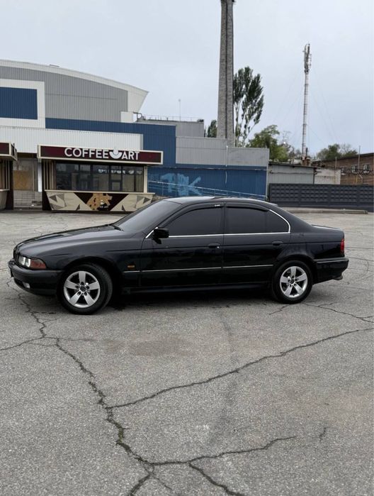 BMW E39 5 Series