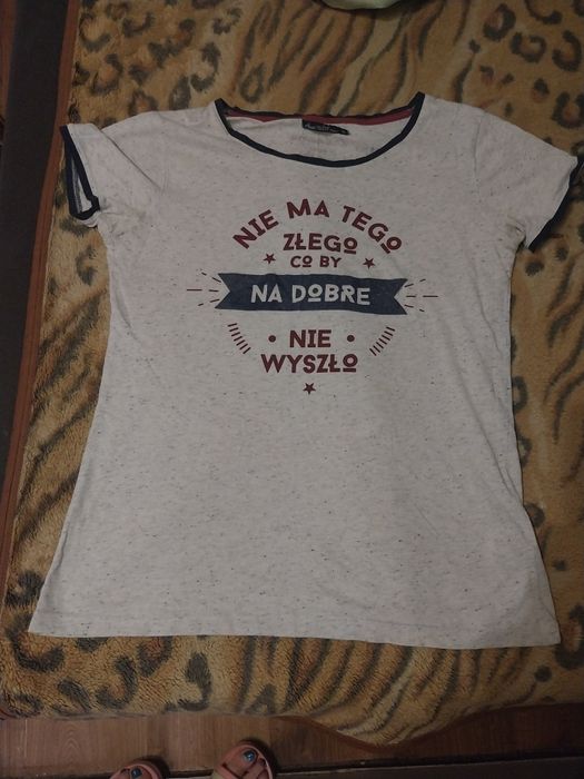 Bluzeczka z napisem nie ma tego zlego co by na dobre nie wyszlo