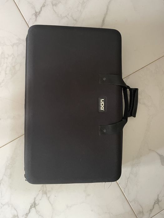 Графічний планшет Wacom Cintiq 22 +перо +кейс для транспортування