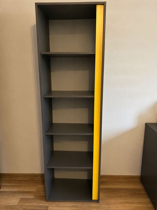 Komplet mebli młodzieżowych (szafa, biurko, regał, 2x komoda, 2x łóżko)