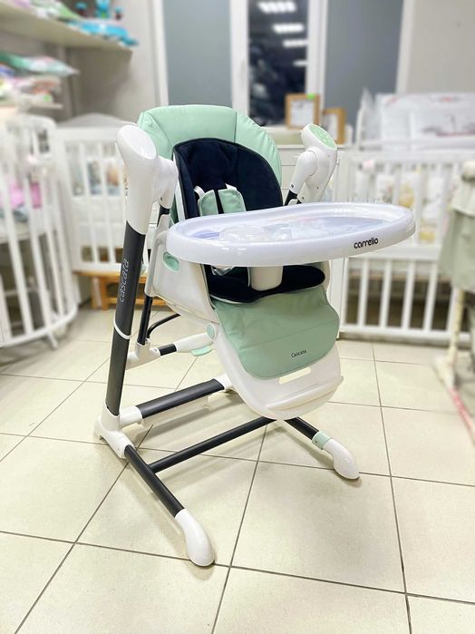 Стульчик для кормления CARRELLO Cascata Электронный столик качалка
