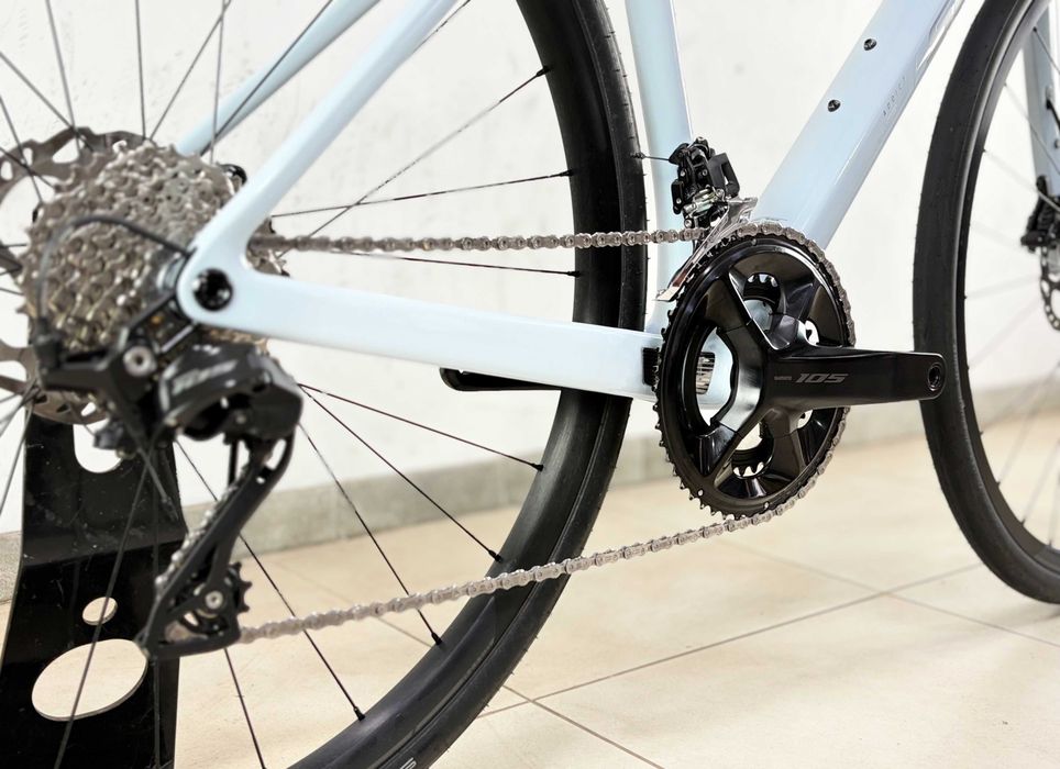 Карбоновий  Scott Addict 50 2025 шосейник