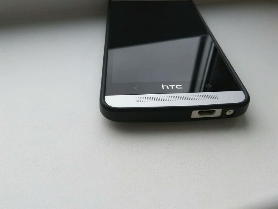 Чехол HTC One M7