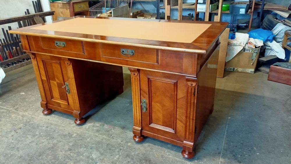 Biurko odnowione antyk