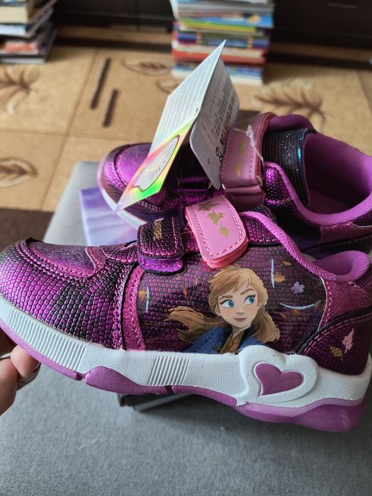 Przepiękne buty kraina lodu elsa Anna 29 nowe adidasy sportowe rzep