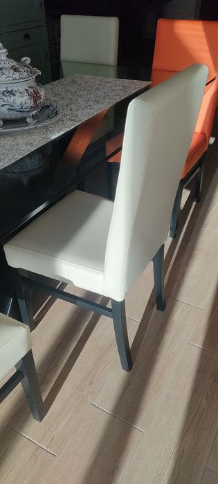 Mesa de sala em vidro