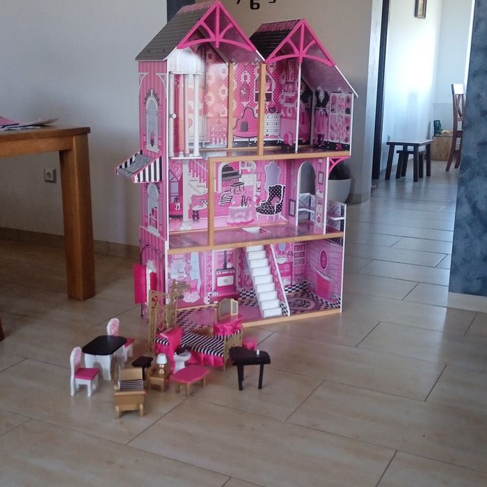 Domek dla lalek Barbie