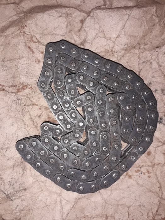 Цепь моторная,приводная.