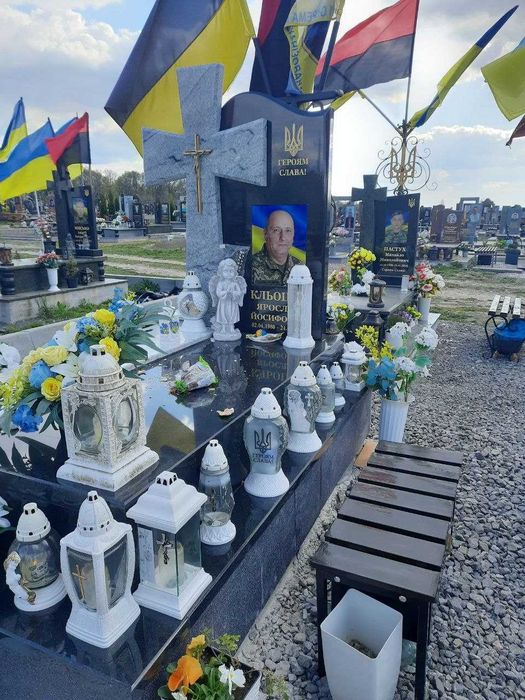 Пам'ятники з граніту, базальту, крихти, Якісно, Доступні ціни