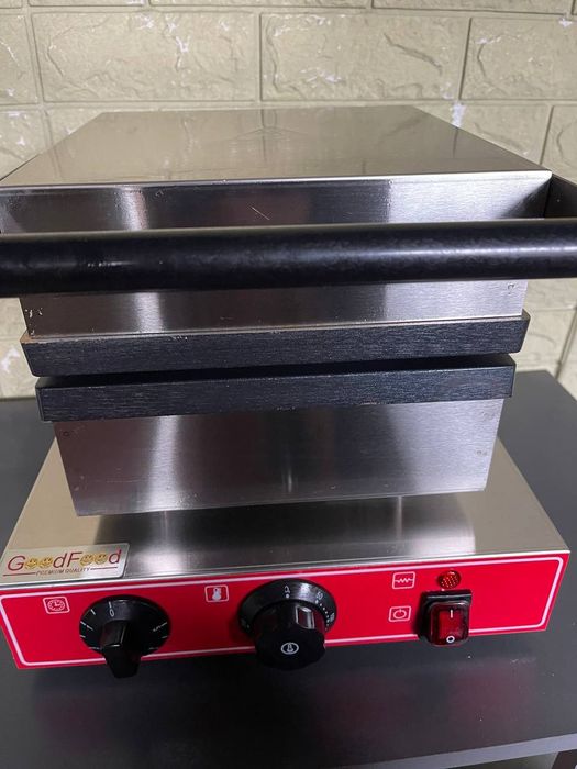 Вафельниця в новому стані