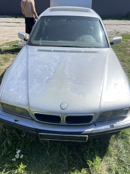 Капот BMW E38 не гнилий