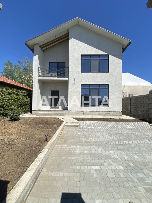 В продаже дом в Совиньоне 120м. 3 спальни