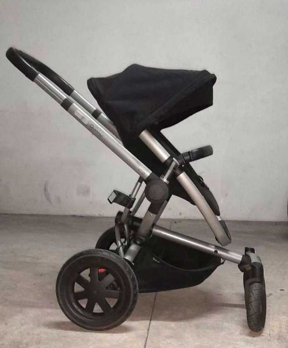 Carrinho de bebé com babycoque