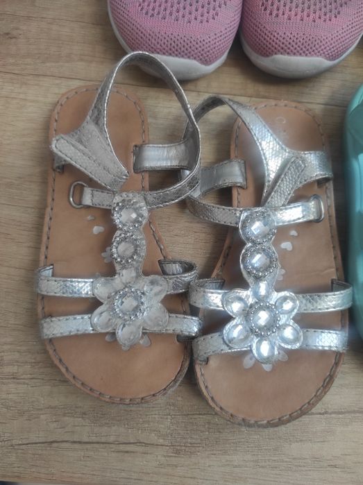Buty dla dziewczynki rozmiar 24