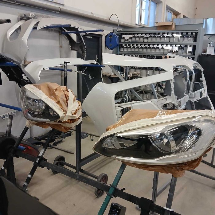 Odnawianie lakierowanie lamp reflektorów