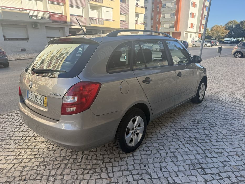 Skoda Fabia Break 1.2 TDi Ambition Nacional — photo 3