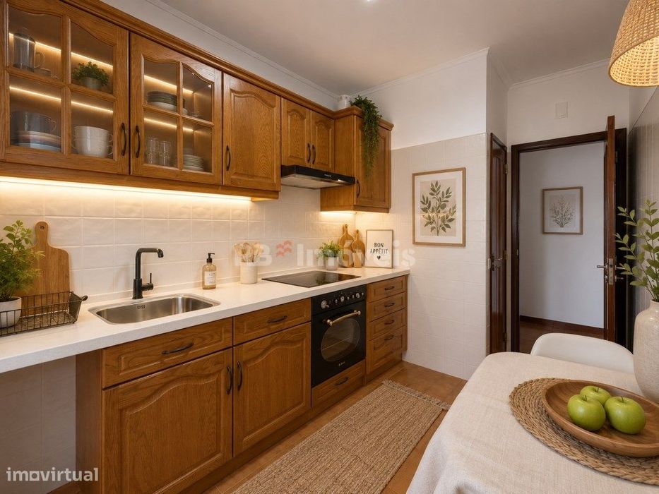Apartamento T2 c/ Sótão e Jardim - Abrantes