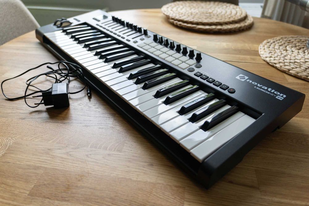 novation launchkey 49 mk2 中古品 NOVATION ( ノベーション ) LAUNCHKEY 49 MKII MIDIキーボード