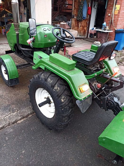 Мототрактор Zubr