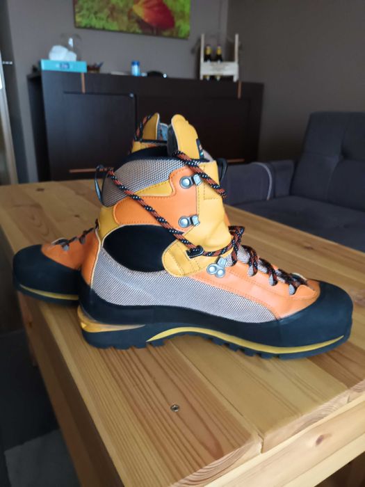 Buty Scarpa Charmoz 43 ( 28cm) stan jak nowe