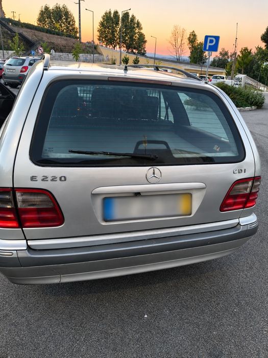 Mercedes-Benz E 220 CDI (W210) – 143cv Auto — photo 3