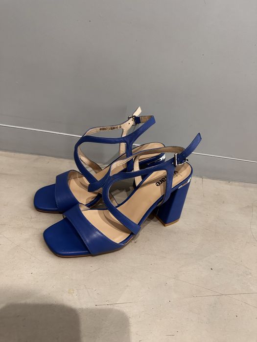 Босоніжки Welfare 39 розмір