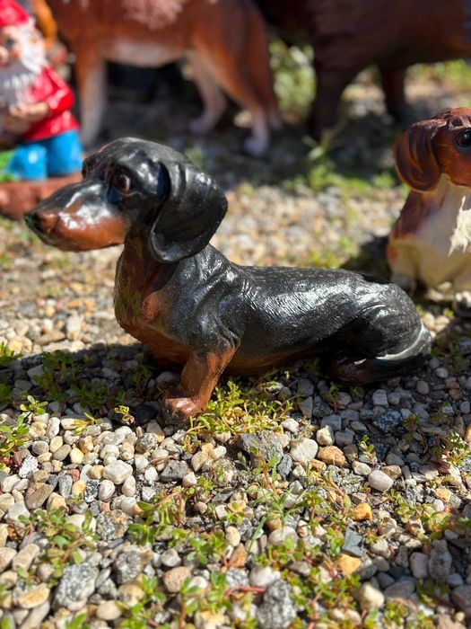 Figura ogrodowa Jamnik