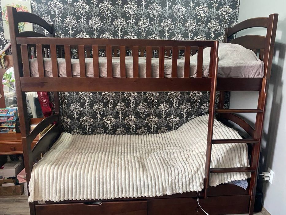 Двоярусне ліжко БУ