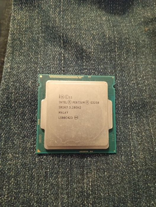 Processador Intel Pentium G3250, 3.2Ghz, ofereço ventoinha