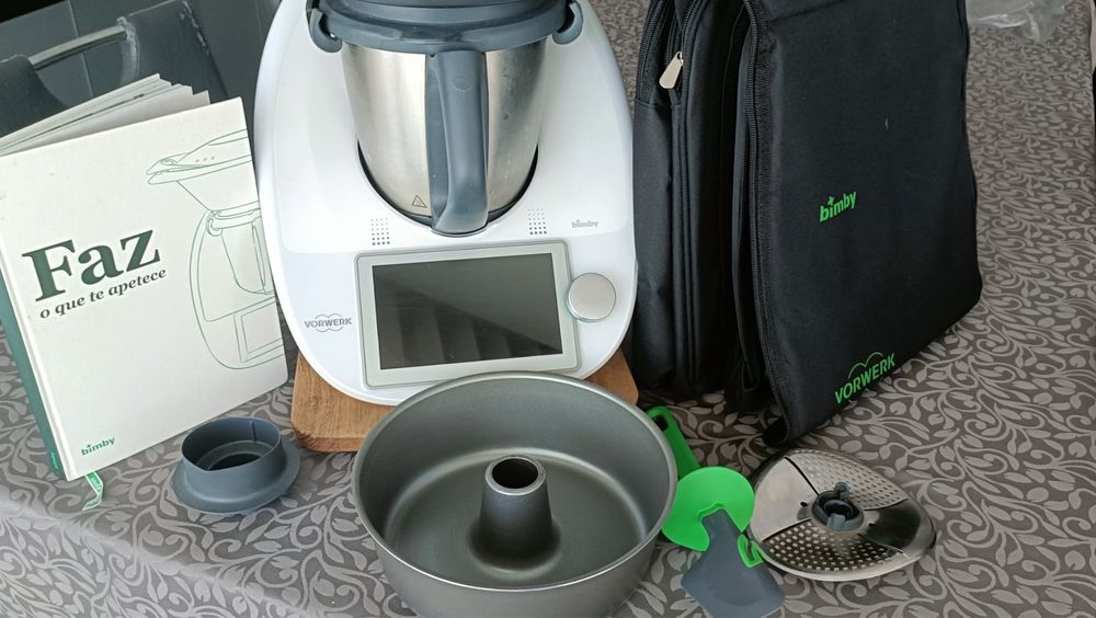 Bimby TM6 com acessórios