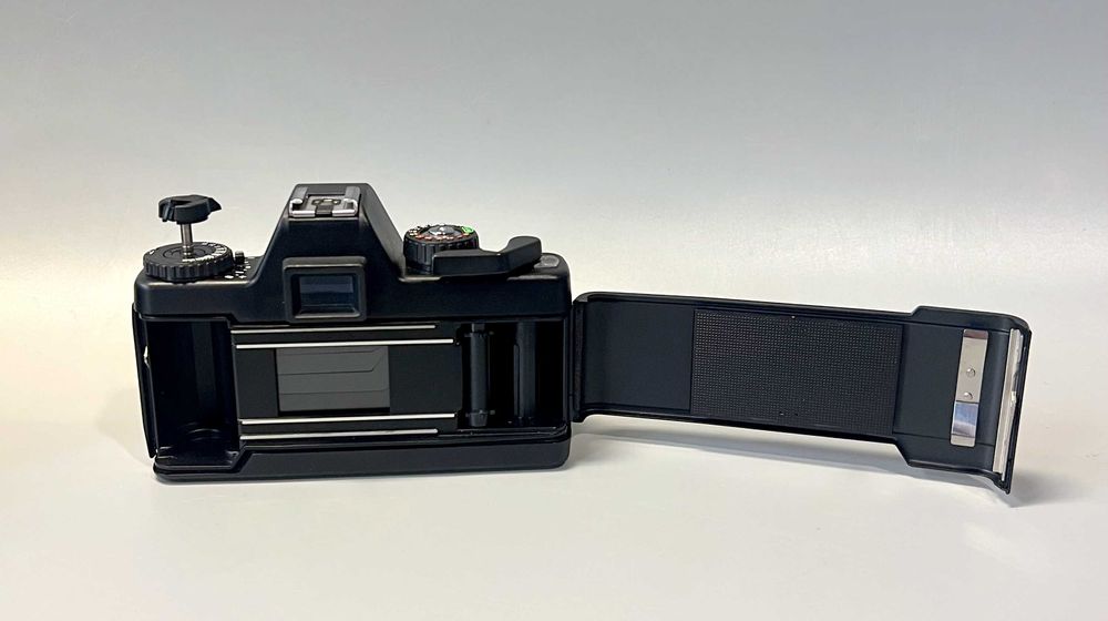 Aparat Praktica BX20 + Pentacon 50/1.8 MC + Pentacon 28/2.8 MC ZESTAW