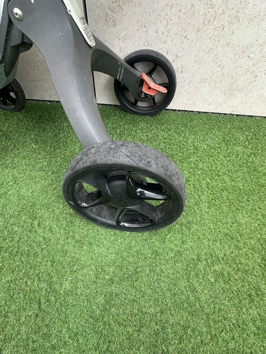 Stokke Xplory Cinza - excelente carrinho bébé
