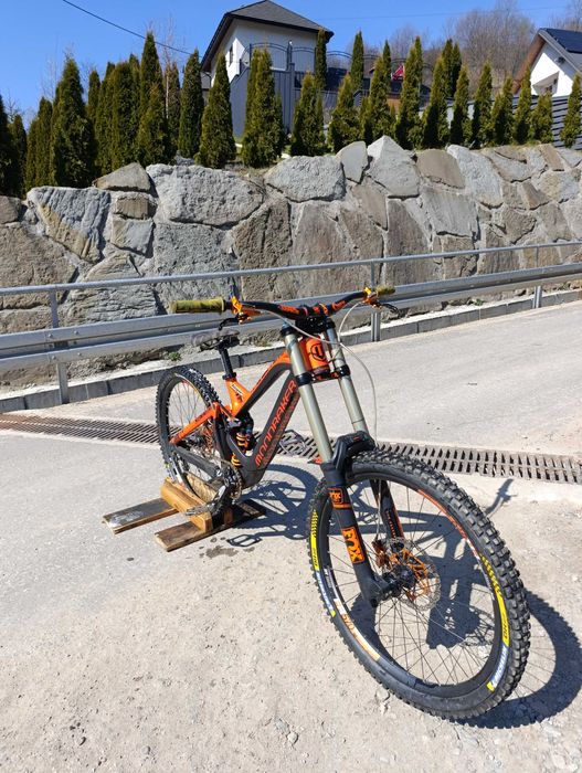 Mondraker summum carbon pro 2016