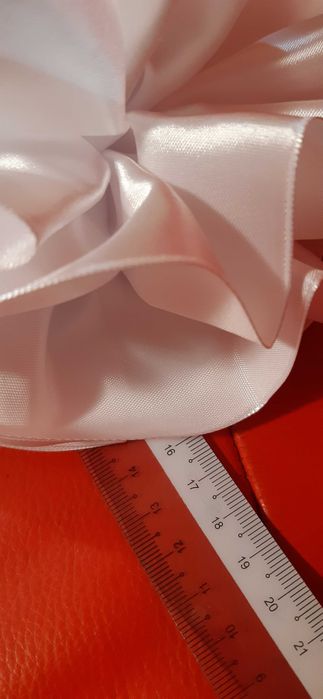 Бант білий великий