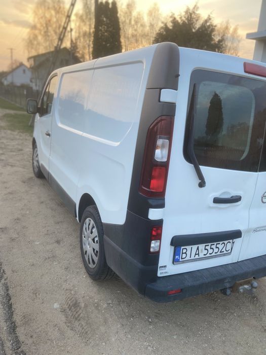 Opel vivaro.
