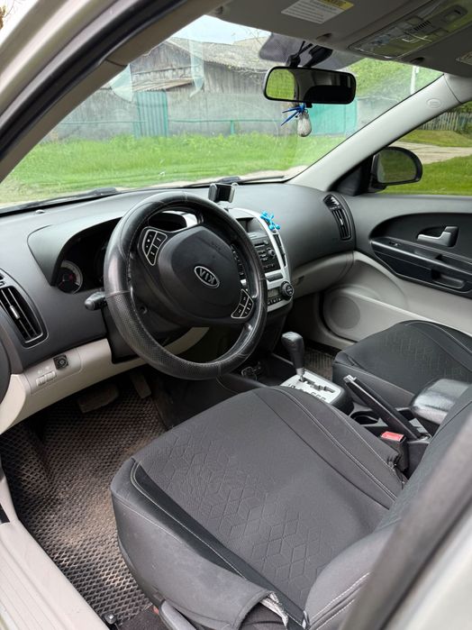 Kia ceed 2007 року