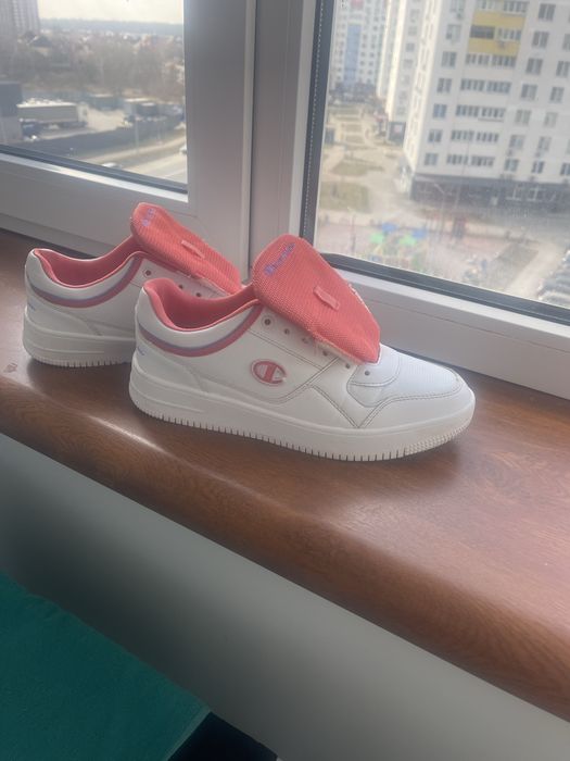 Кросівки  жіночі 41 champion оригінал