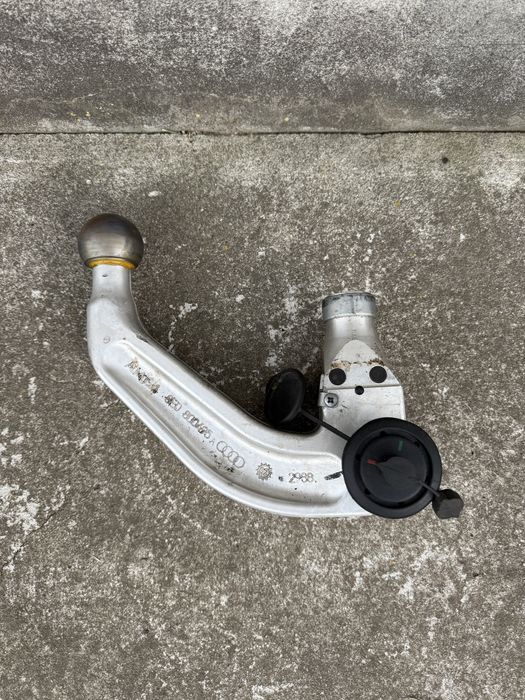 Крюк фаркопа Audi a4 B6 ауді а4 б6 8E0 800495A