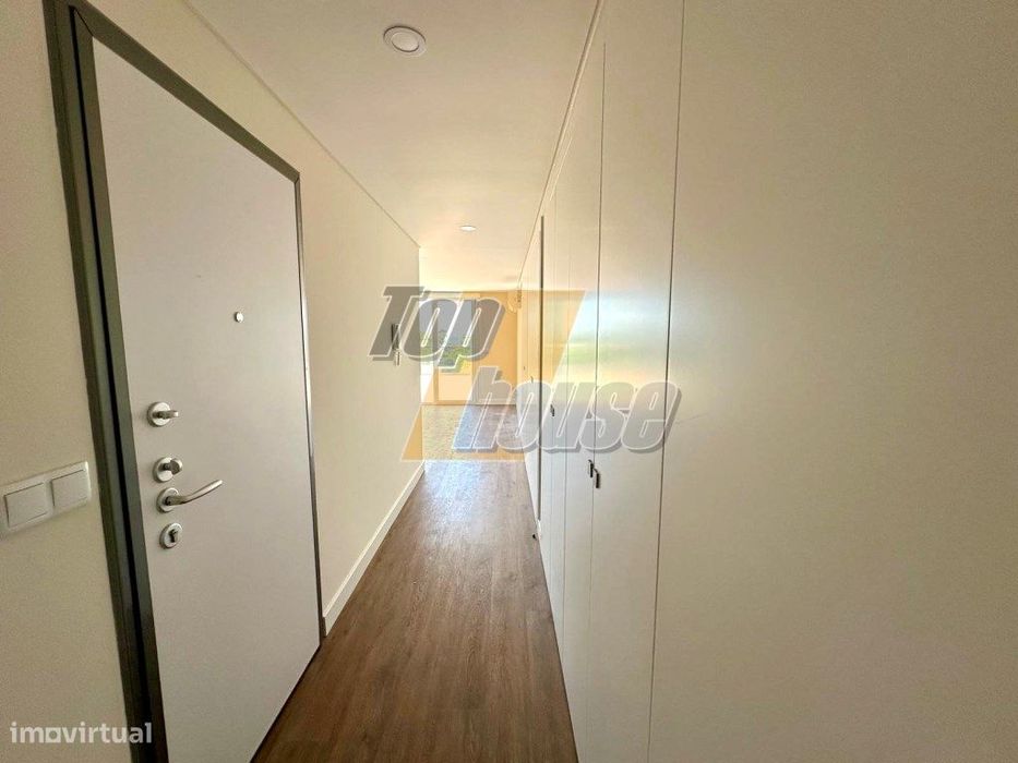 Apartamento T2 Novo Para Arrendar | Costa Da Caparica