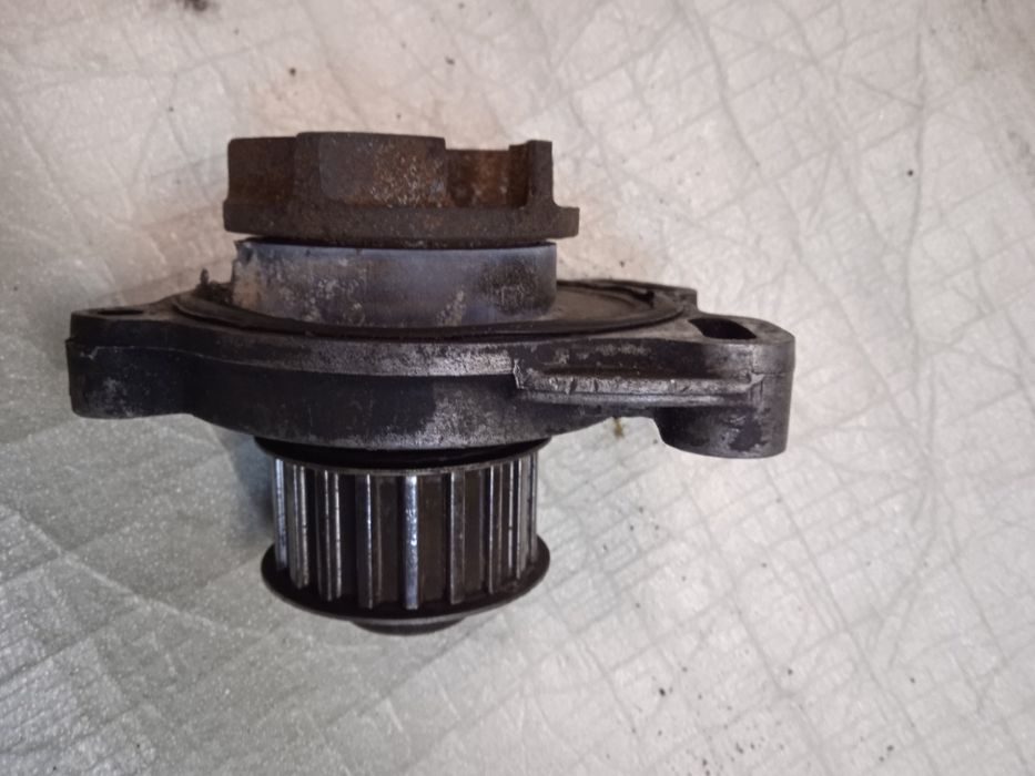 Залишки volvo  740  240 940 2.4 d седан запчастини