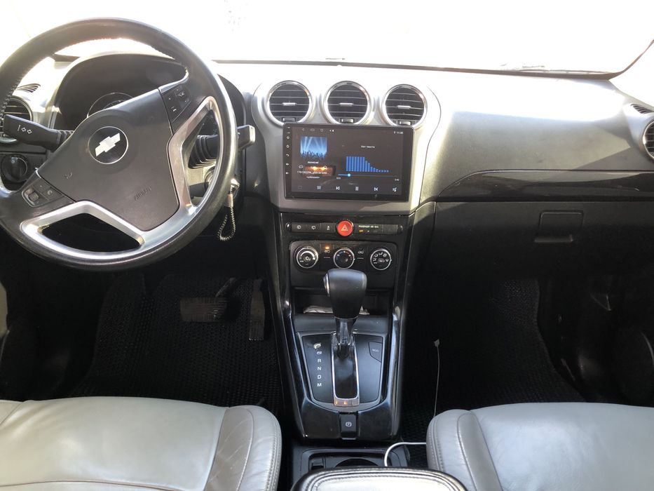 Продам автомобиль Chevrolet Captiva 2013год